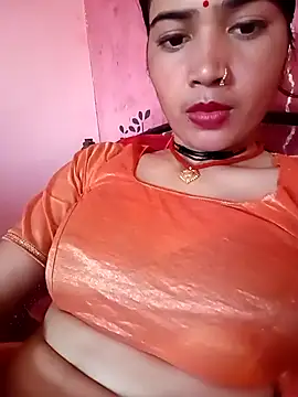 Snapshot of SpicyRoshni chatting on 05.18.26 SpicyRoshni online show from 05.18.26