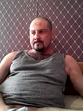 Snapshot of _NEREZA_ chatting on 04.25.26 NEREZA online show from 04.25.26