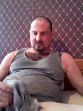Snapshot of _NEREZA_ chatting on 05.22.26 NEREZA online show from 05.22.26