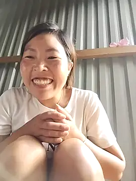 Snapshot of vivi_cute chatting on 09.21.25 vivi cute online show from 09.21.25