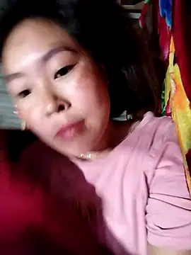Snapshot of vivi_cute chatting on 10.02.25 vivi cute online show from 10.02.25