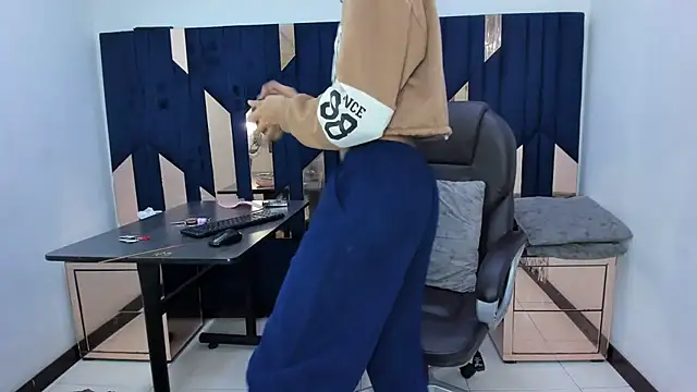 Aisha hotts777 online show from 07.22.26