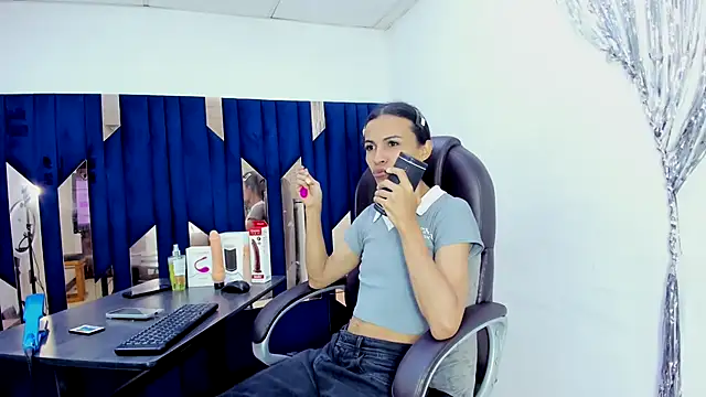 Aisha hotts777 online show from 07.28.26