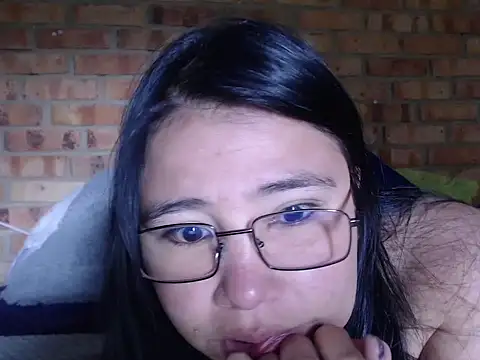 Snapshot of magiadeisis chatting on 04.10.26 magiadeisis online show from 04.10.26