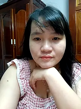 Snapshot of _Babyrose_ chatting on 10.18.25 Babyrose online show from 10.18.25