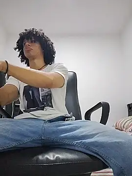 SoloRizo online show from 11.18.25