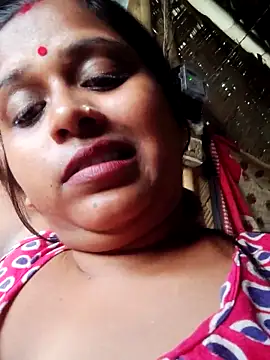 Snapshot of Hot-Show2 chatting on 10.15.25 Hot-Show2 online show from 10.15.25