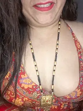 indian-hotmilfs online show from 04.05.26