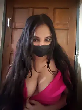 Snapshot of Lusty-radhika chatting on 05.01.26 Lusty-radhika online show from 05.01.26