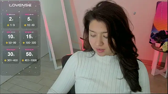 Sandra Curly online show from 10.28.25