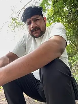 Snapshot of DeepakFucker01 chatting on 09.10.25 DeepakFucker01 online show from 09.10.25