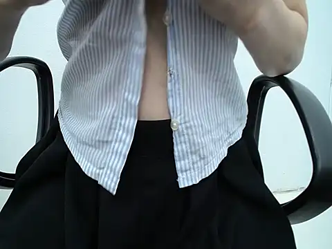 Snapshot of _Lady- chatting on 04.10.26 Lady- online show from 04.10.26