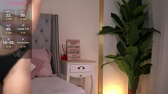 RebeccaRese online show from 03.26.26