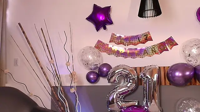 SagiraBelle online show from 11.29.25