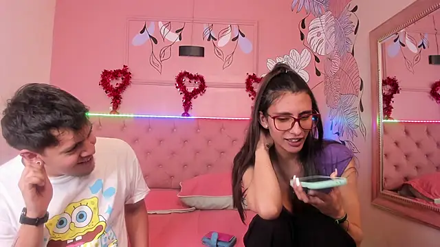 Snapshot of Ethan_N_Abby chatting on 09.23.25 Ethan N Abby online show from 09.23.25