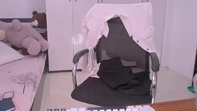 bunny b4nny online show from 10.10.25