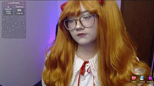 Snapshot of Livelle69 chatting on 10.01.25 Livelle69 online show from 10.01.25