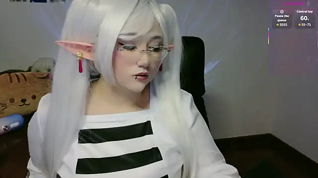 Snapshot of Livelle69 chatting on 04.04.26 Livelle69 online show from 04.04.26