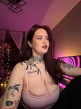 Mariiiiiway online show from 04.12.26