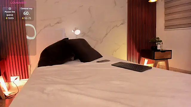 SophieCollins 1 online show from 11.28.25