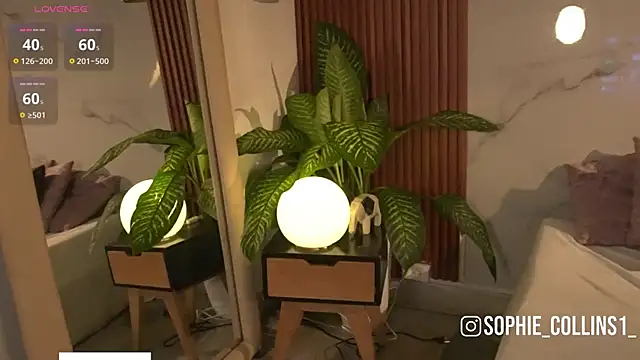 SophieCollins 1 online show from 04.10.26