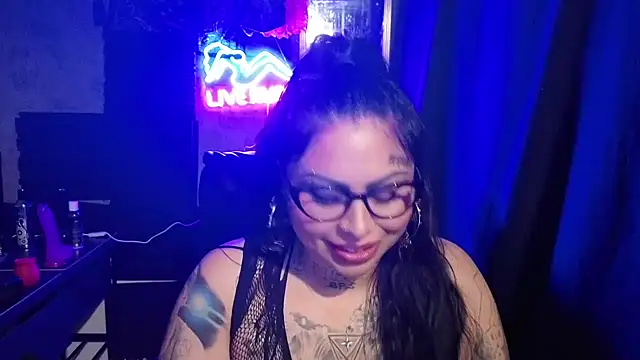 chicanachic13 online show from 12.20.25