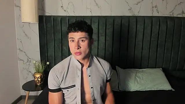 AustinJones  online show from 11.13.25