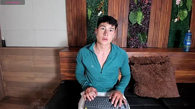 AustinJones  online show from 01.10.26