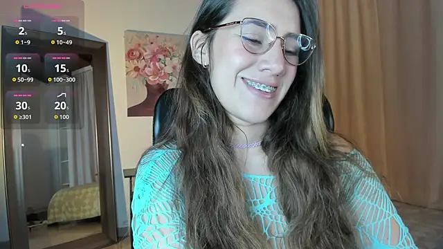 Snapshot of Valey_x chatting on 10.09.25 Valey x online show from 10.09.25