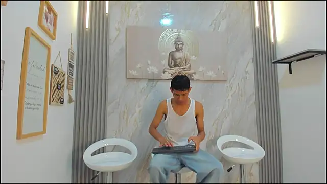 BEAUTY BOYS1 online show from 12.18.25