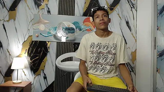 BEAUTY BOYS1 online show from 02.17.26