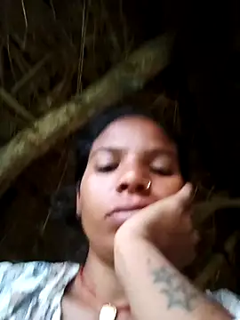 Snapshot of Rubi_sarma chatting on 09.11.25 Rubi sarma online show from 09.11.25