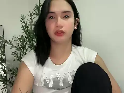 Snapshot of Sweet_Hannahx chatting on 07.22.26 Sweet Hannahx online show from 07.22.26