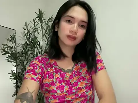 Snapshot of Sweet_Hannahx chatting on 07.28.26 Sweet Hannahx online show from 07.28.26