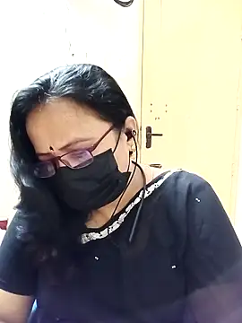 Snapshot of Ananya_flower chatting on 09.16.25 Ananya flower online show from 09.16.25