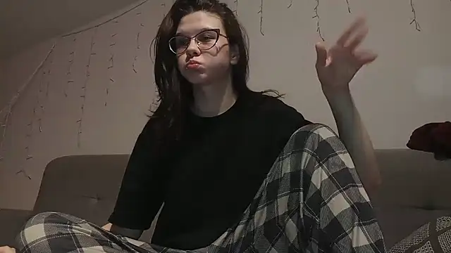 LaVostraDorothy online show from 04.20.26