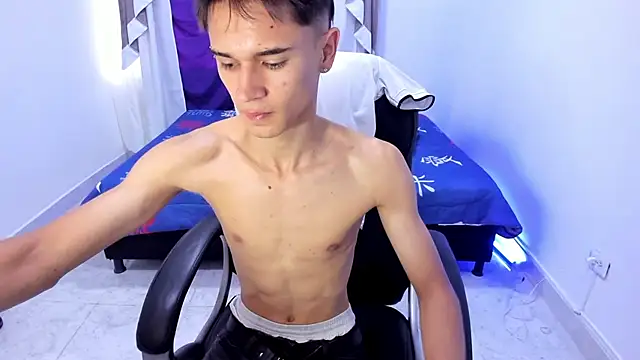 Aron Boyy online show from 10.14.25