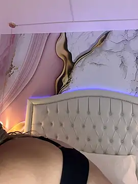 Snapshot of Lucy_Milf_474 chatting on 03.11.26 Lucy Milf 474 online show from 03.11.26
