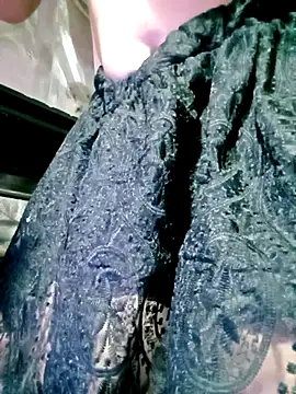 Surrilove online show from 03.28.26