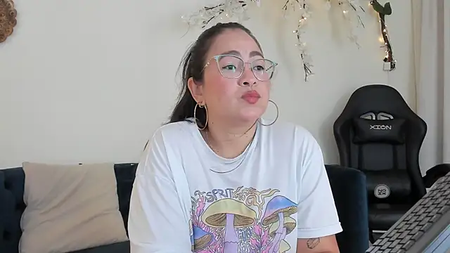 alissonbronw     online show from 01.05.26