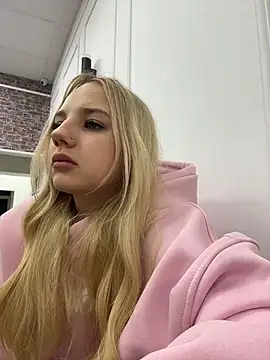 Sky Cutie online show from 01.19.26