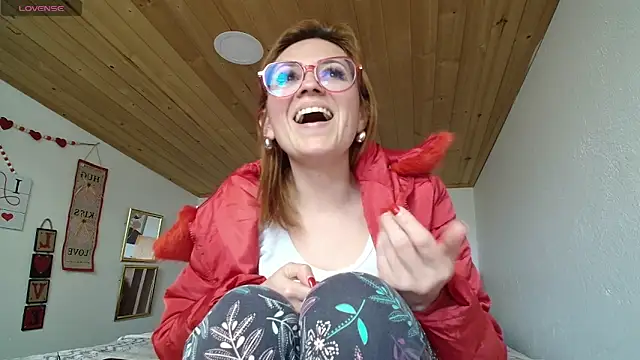 Victoria Fallon online show from 04.15.26