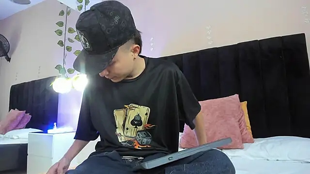 Nascary Fox online show from 09.15.25