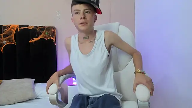 Nascary Fox online show from 10.06.25