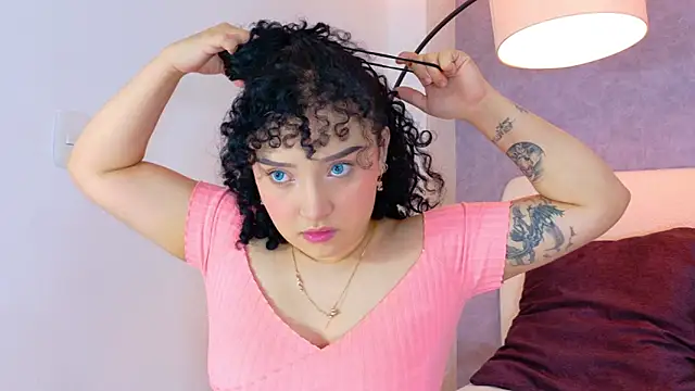 Tracielowe w online show from 11.15.25