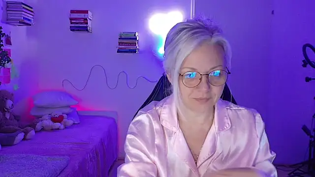 Linsy Kim online show from 03.25.26