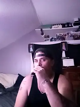 Snapshot of crazyeyes666707 chatting on 12.23.25 crazyeyes666707 online show from 12.23.25