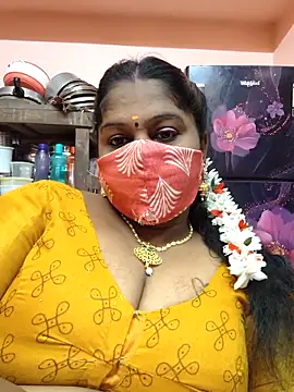 Snapshot of bakyasree143 chatting on 04.08.26 bakyasree143 online show from 04.08.26