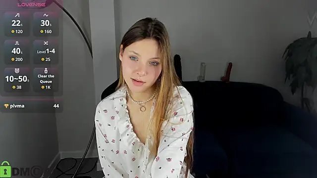 Hina Smith online show from 11.20.25