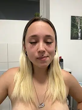 stelli 99 online show from 10.09.25